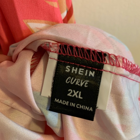 Shein Curve Vacation Dress - Picture 3 of 3